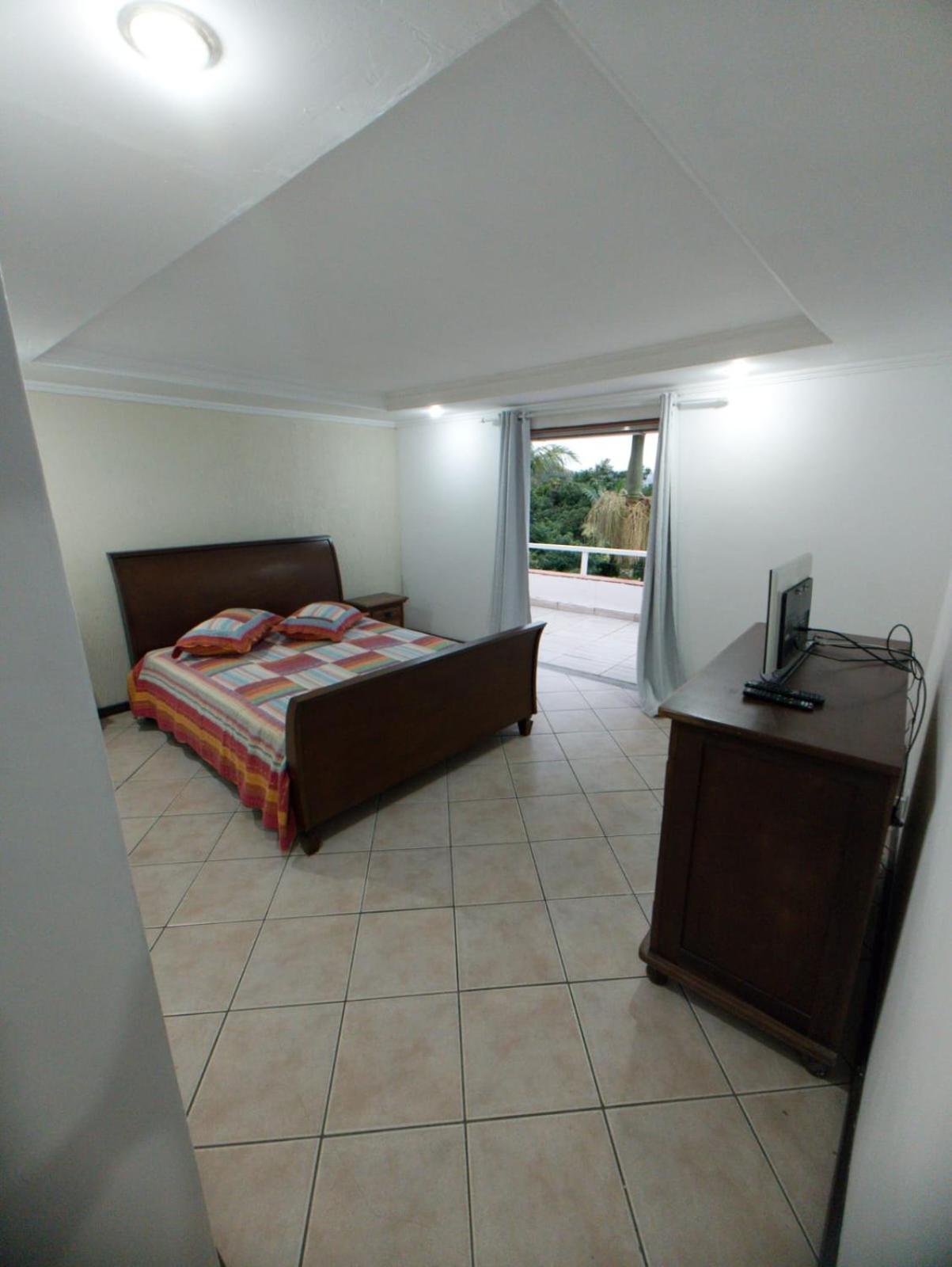 Linda Casa Na Granja Comary/Cbf Teresópolis Exterior foto